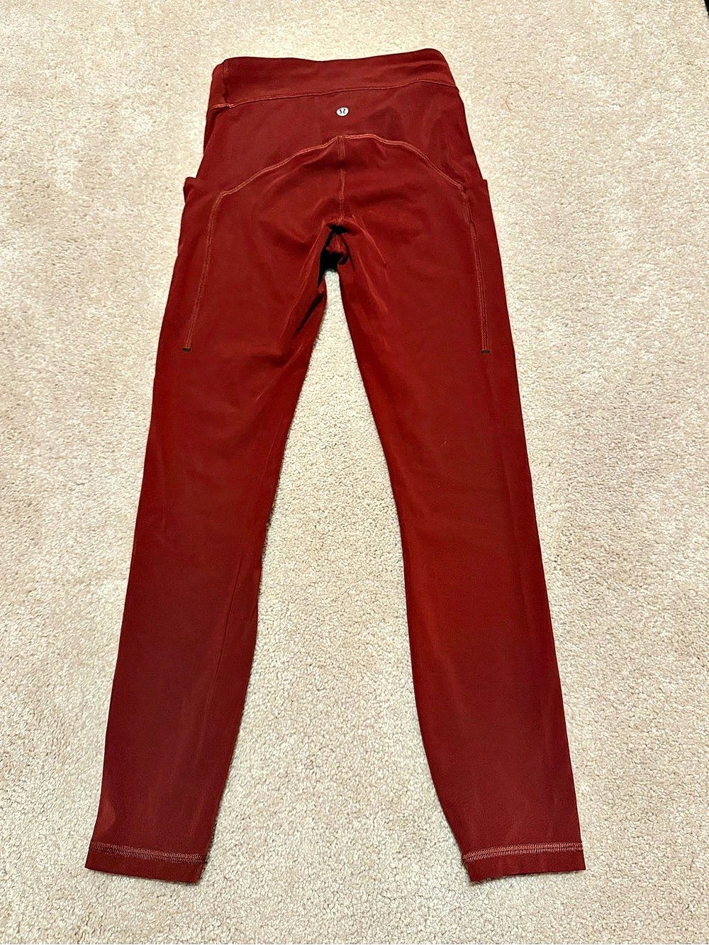 lululemon Power Thru High-Rise Tight size 4 - Picture 2 of 4